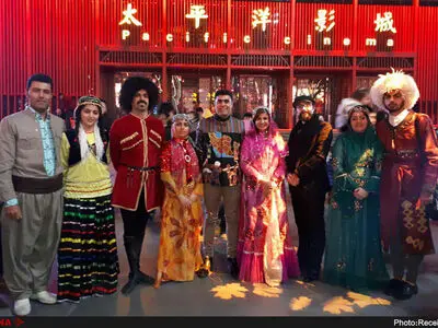 روناک جاده ابریشم را درمی‌نوردد