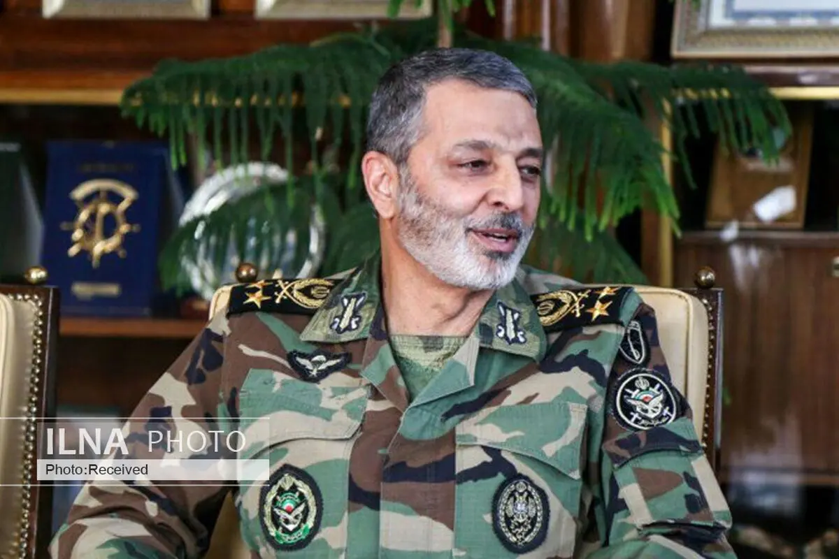 فرمانده کل ارتش سالروز تأسیس سپاه پاسداران را تبریک گفت