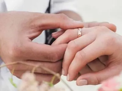 آیا خواستگاری و عقد در محرم و صفر اشکال دارد؟