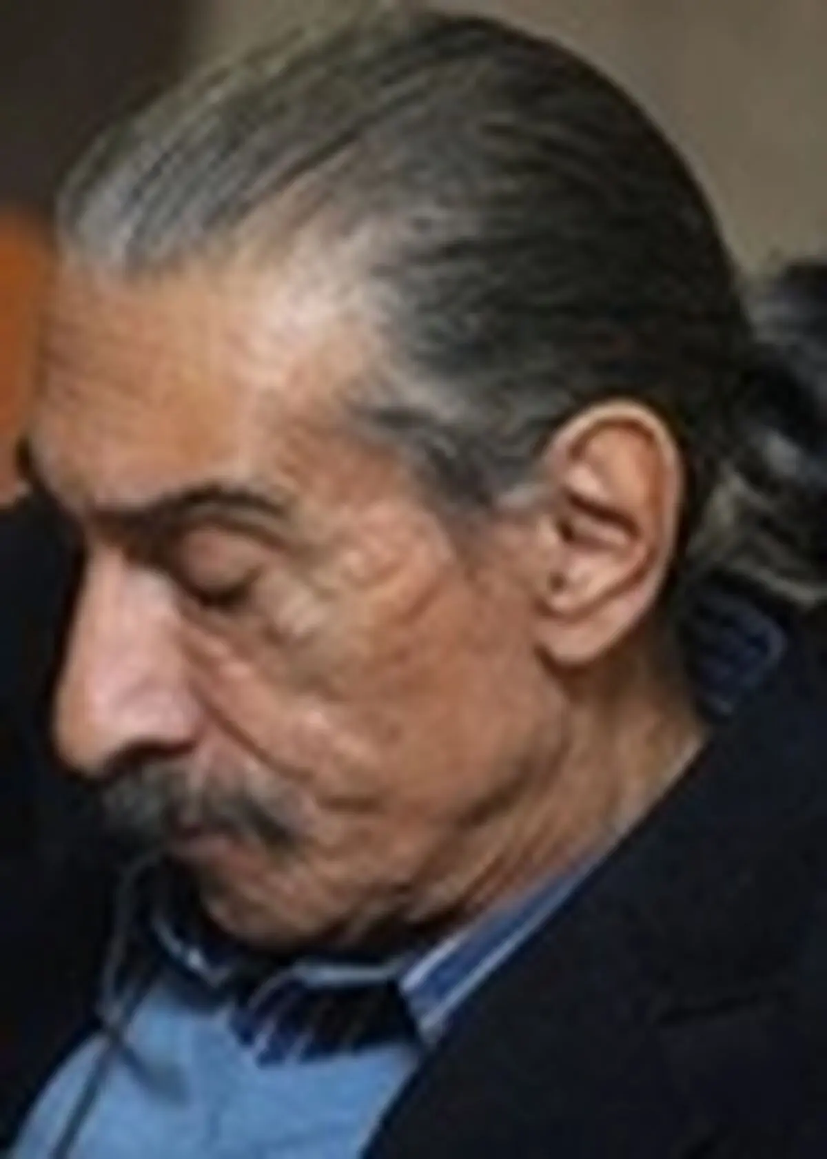 اردشیر صالح‌پور با خانواده انوشیروان ارجمند دیدار کرد