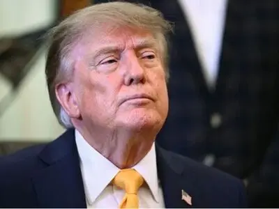از «خداحافظ خارک» تا «دریاچه آمریکا»؛ پشت پرده تصاویر جنجالی ترامپ چیست؟+ تصاویر