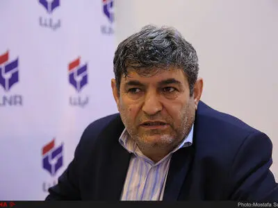 مصوبه شورای‌عالی امنیت ملی برای ممانعت از پخش صدای سپرده‌گذاران در صداوسیما/ارائه گزارش مطهری به لاریجانی درباره سوال از روحانی