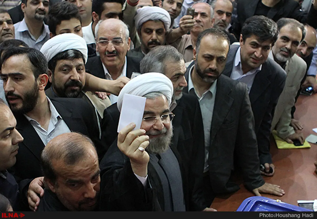روحانی وارد حسینیه ارشاد شد
