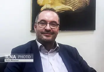 قدرتِ فرهنگ و هنر ایران به اندازه‌ای‌ست که متجاوزان را در خود حل می‌کند/ روزگاری اگر کسی زبان فارسی نمی‌دانست، بی‌سواد محسوب می‌شد/ هیچ تمدنی را در دنیا نمی‌شناسم که با ایران در ارتباط نبوده باشد