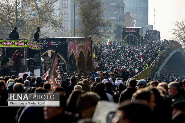 مراسم تشییع پیکر مطهر ۱۰۰ شهید گمنام در تهران/2