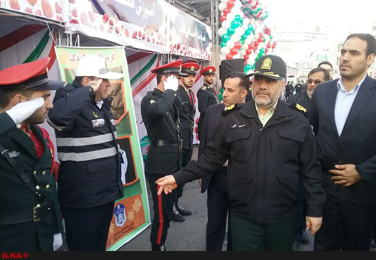 سردار رحیمی و سردار مهماندار به جمع راهپیمایان ۲۲ بهمن پیوستند + تصاویر