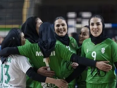 گزارش تصویری دیدار والیبال بانوان شهر آرکا و مهرگان شیراز