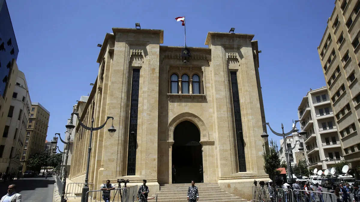 اصرار فرانسه بر لزوم برگزاری انتخابات پارلمانی لبنان در موعد مقرر
