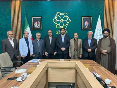 دیدار اعضای دبیرخانه کنگره بین‌المللی علامه بهابادی یزدی با شهردار و رئیس شورای شهر یزد
