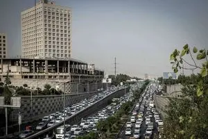 ترافیک سنگین در برخی محورهای منتهی به تهران