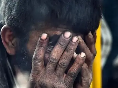 تکرار یک وعده بیست‌ساله یا حذف جدی شرکت‌های پیمانکاری؟/ خصولتی‌ها سنگ‌اندازی می‌کنند!