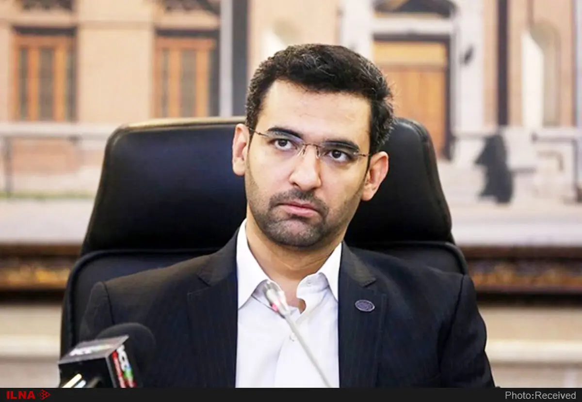 عذرخواهی آذری‌جهرمی بابت قطع‌شدن اینترنت