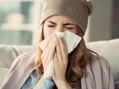 جلوگیری سریع از آبریزش بینی با این روش ساده