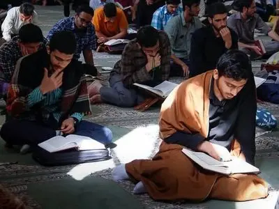 تاریخ اعتکاف ۱۴۰۴ چه روزی است؟ 