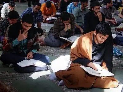 تاریخ اعتکاف ۱۴۰۴ چه روزی است؟ 