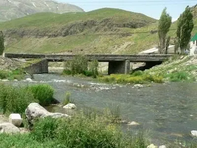 در حاشیه رودخانه جاجرود توقف نکنید