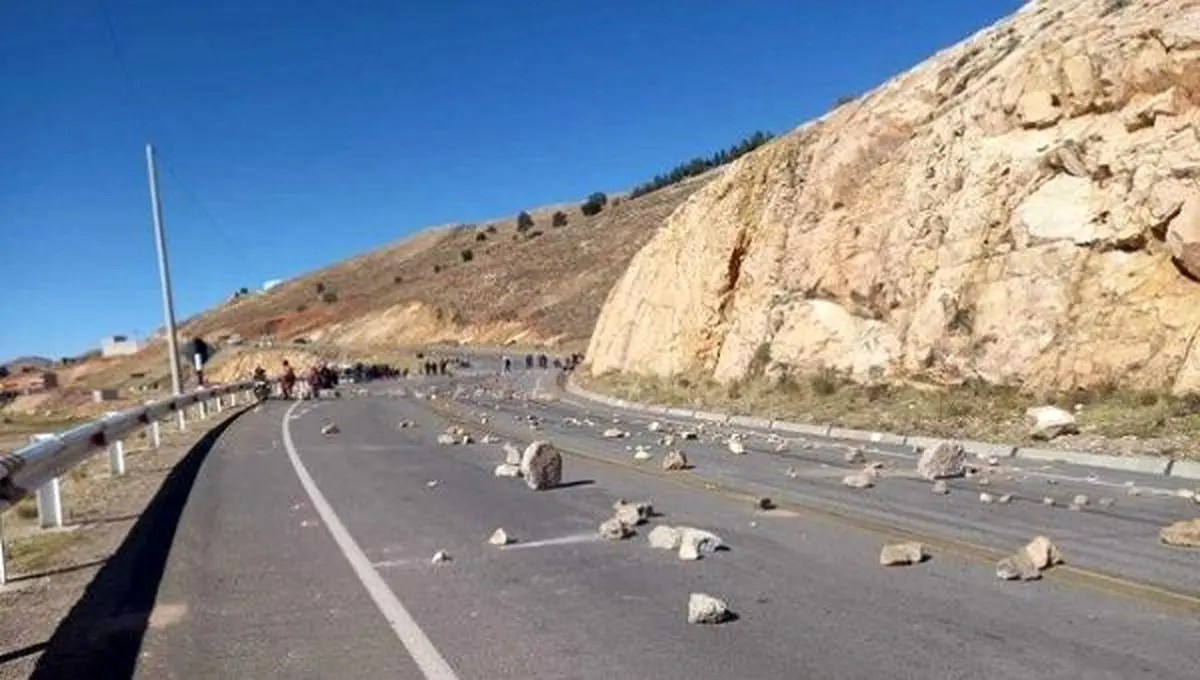 کارگران پرو جاده‌های منتهی به پایتخت را بند آوردند/ درخواست استعفای دولت