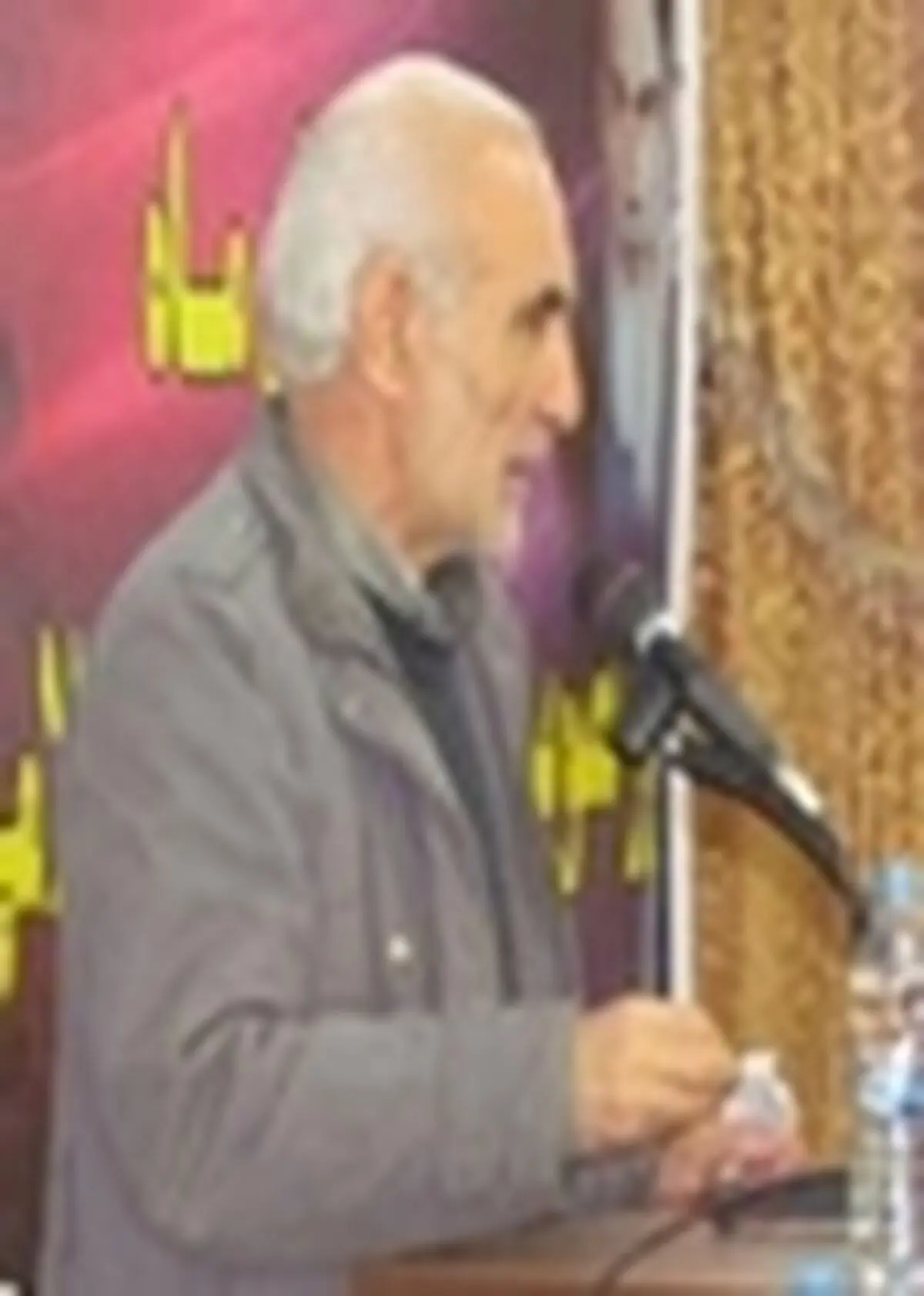 ما از دولت تقاضا داریم فقط تسکین دهنده درد نباشد بلکه درد را علاج کند