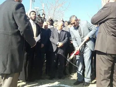 کلنگ زنی و افتتاح دو کارخانه جدید در شهرستان تکاب