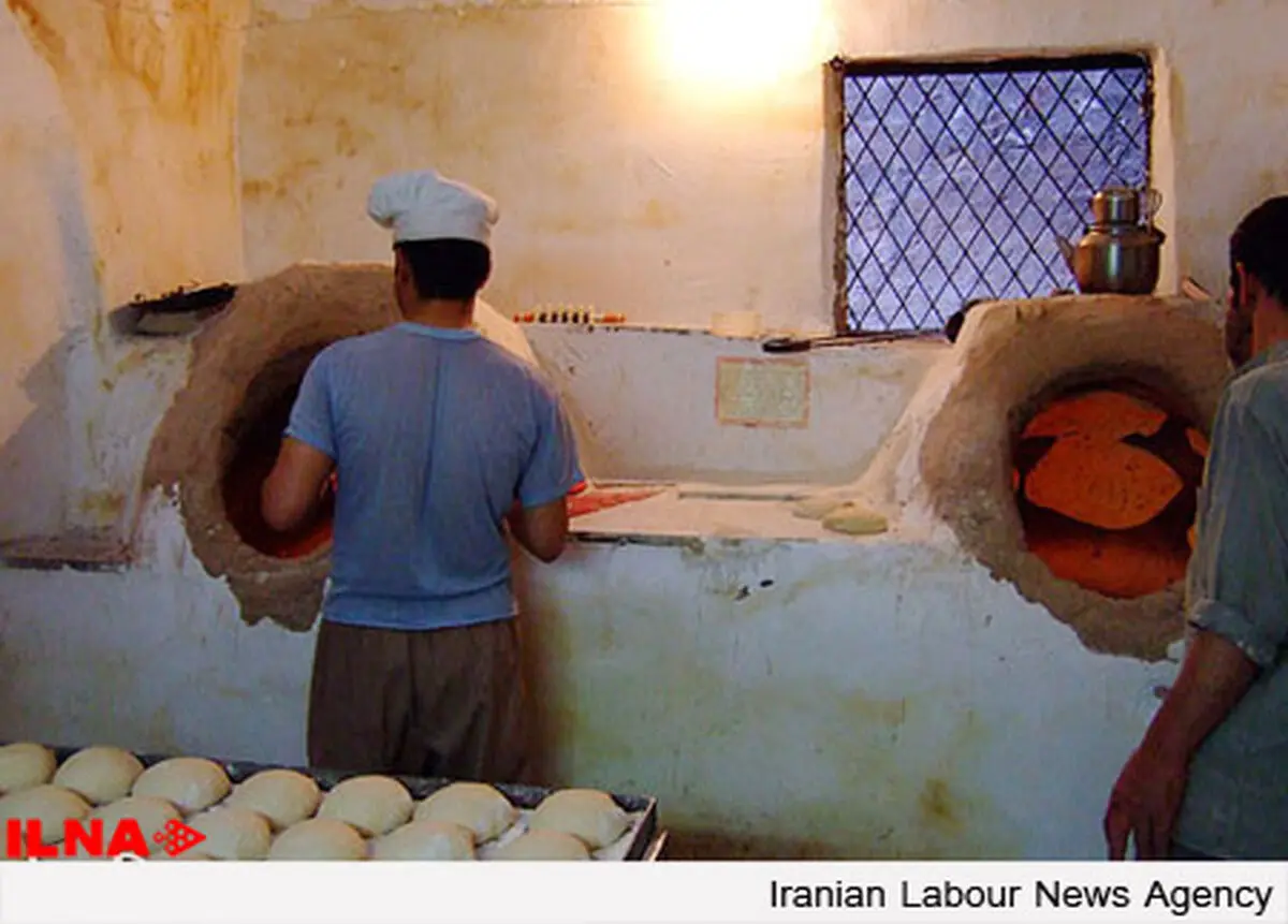 دستمزد کارگران خباز در مشهد، کردستان و اصفهان چگونه محاسبه می‌شود؟ / ده ساعت کارِ روزانه پای تنور برای حقوقی کمتر از پایه مزد