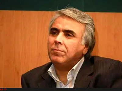 نمایش فوتبال در فودکورت‌ها و رستوران‌های سالن‌های سینما ممنوع است/شهرداری برخلاف قانون از سینماها عوارض می‌گیرد