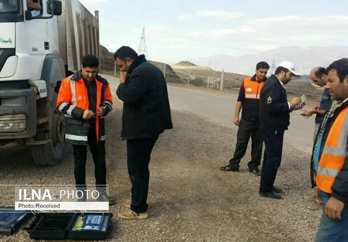 ۲ هزار و ۳۸۹ تن بار بیش از حد مجاز در راه های قزوین شناسایی شد