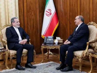 دیدار سفیر جدید ایران در زیمباوه با عراقچی 