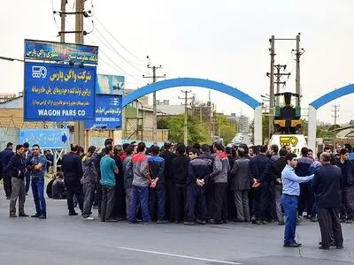مجلس و دولت برای حل معضلات کارگری مصمم هستند