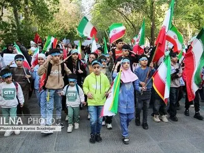 راهپیمایی کودکان علیه  جنایات آمریکایی_صهیونی در اصفهان