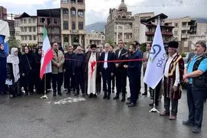 گشایش نمایشگاه صنایع دستی و غذاهای سنتی در پارک امام ماکو با محوریت توانمندسازی زنان