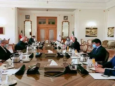 ظریف: الحوار بین الافغان الطریق الوحید للتغلب على الظروف الراهنة فی افغانستان