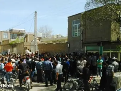 تجمع همزمان کارگران فولاد آذربایجان و گیربکس سازی میانرو