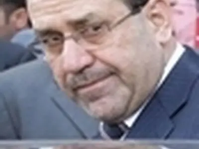 نیروی هوایی عراق از پیشمرگه‌ها در برابر داعش حمایت کند
