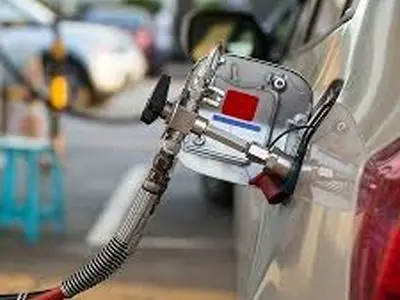 یارانه ۲۵ میلیون تومانی به متقاضیان خودوری دوگانه‌سوز/ دلیل افت ۶۰ درصدی فروش سی‌ان‌جی