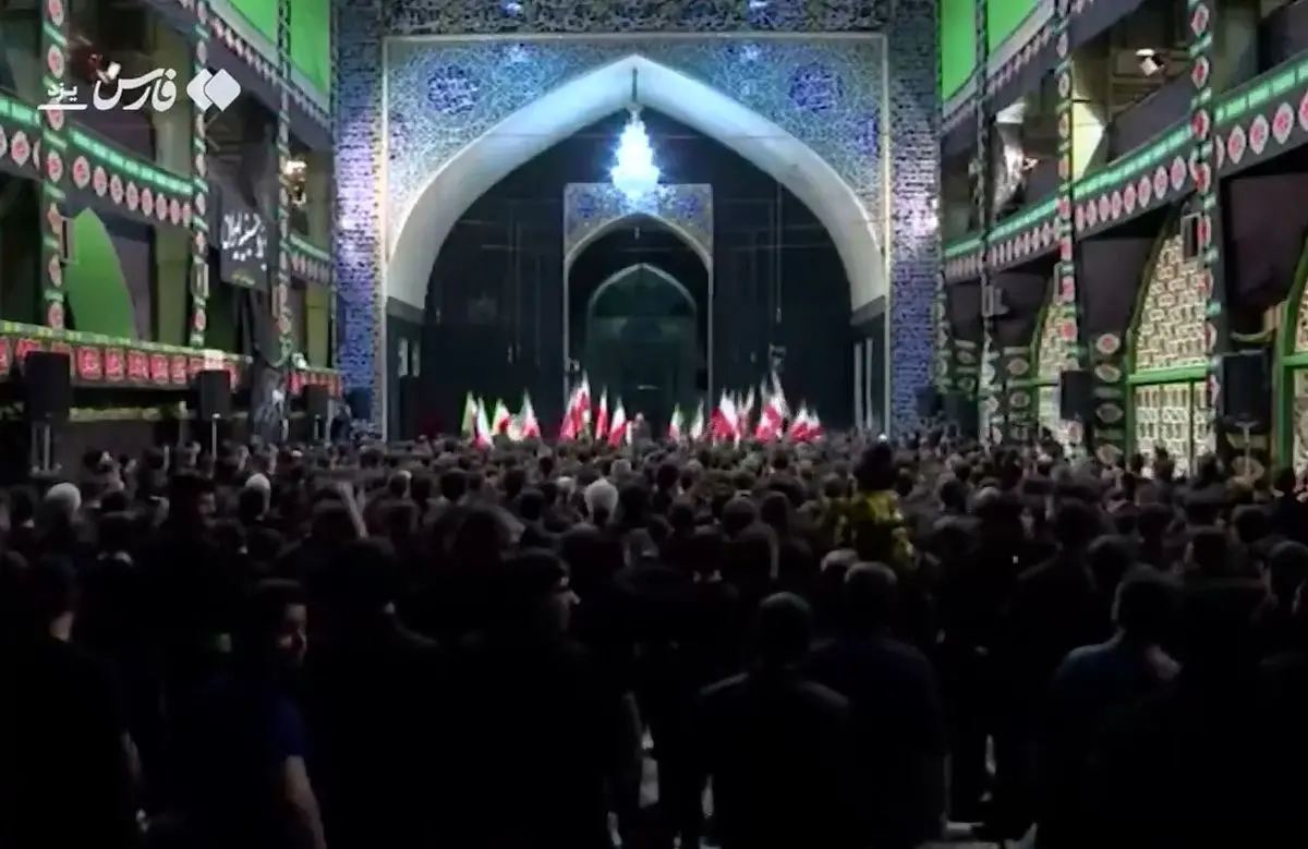 یزدی‌ها عزاداری‌شان را با سرود ملی آغاز کردند + فیلم
