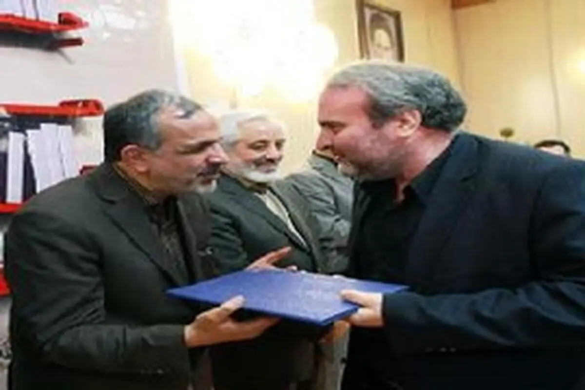کسب دو مقام سومی روابط عمومی دانشگاه علوم پزشکی قزوین