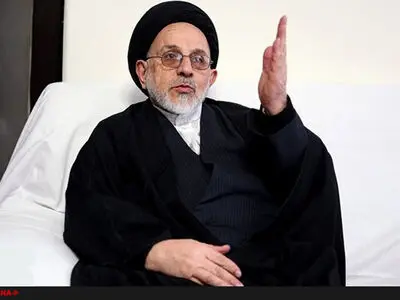 تندروها٬ مخالفان خود را متهم به نفوذی بودن می‌کنند