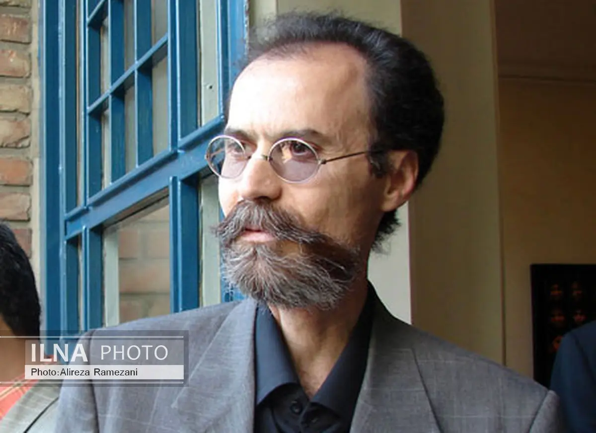 نمایشگاه «مسند مستانگی» حرف‌های زیادی برای گفتن دارد