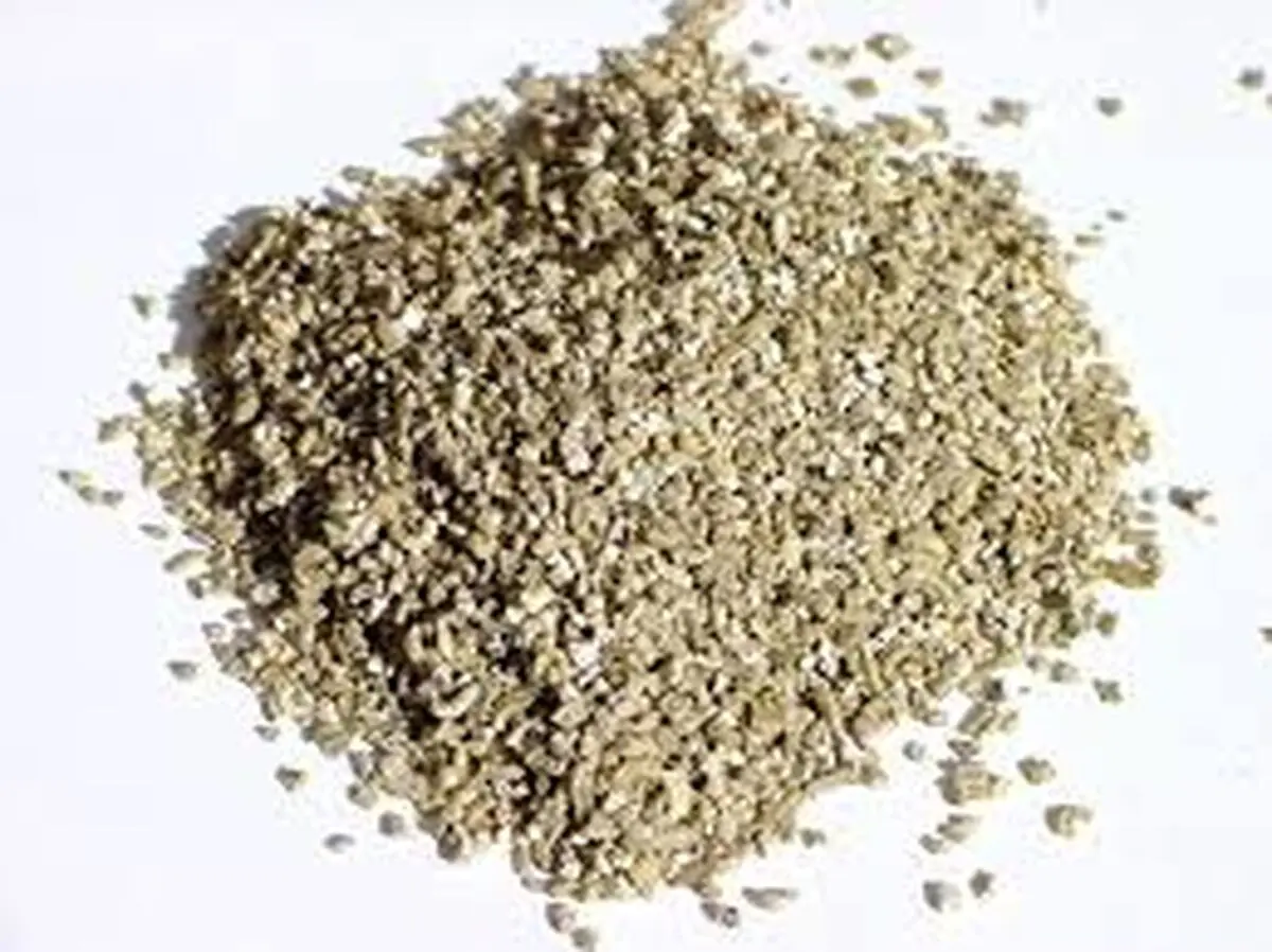 ورمیکولیت چیست  و مصارف ورمیکولیت آن در پوشش های ضد حریق و کشاورزی