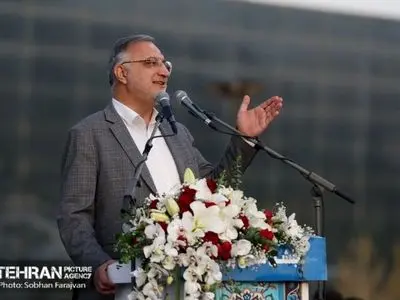 برخی رسماً می‌گویند تهران را گران کنیم تا مردم بروند! / قسم خوردند نمی گذاریم حتی یک دستگاه اتوبوس وارد کشور کنید