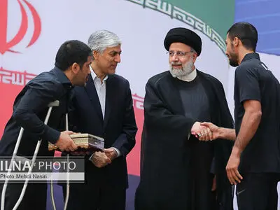 مراسم تجلیل از مدال‌آوران و قهرمانان ورزشی با حضور رییس جمهور