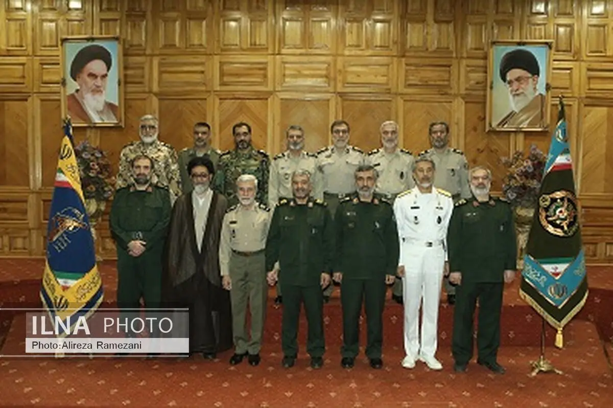 دیدار صمیمانه فرماندهان عالی رتبه ارتش و سپاه