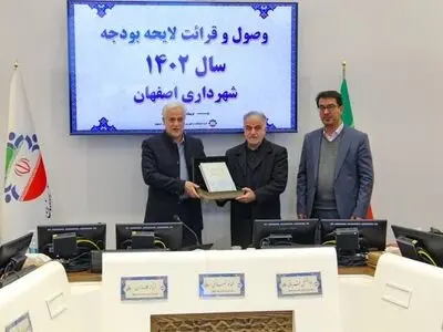 شورای شهر به جد پیگیر فرونشست و آلودگی هوای اصفهان است/دولت برای موزه شدن کارخانه ریسباف همکاری نکرد