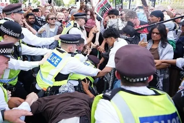 890 British citizens arrested for supporting Palestine