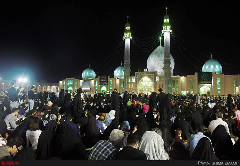 مراسم قدر شب بیست و سوم ماه مبارک رمضان در مسجد جمکران شهر قم برگزار شد.