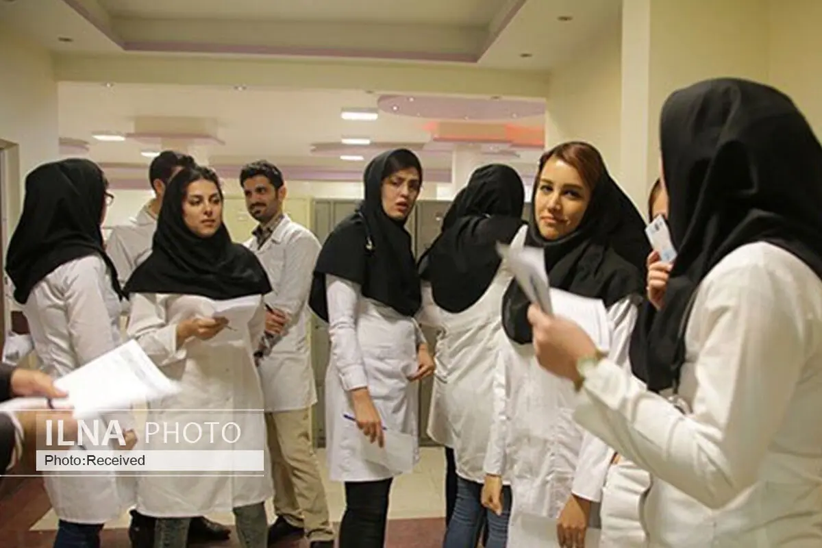 تخطی‌کنندگان از رأی دیوان عدالت در پُست‌های خود ماندگارند/ پرستاران تأمین اجتماعی چگونه باید از مزایای کسر از ساعتِ کاری بهره‌مند شوند؟