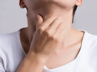 راهکارهای ساده برای درمان درد گلو 