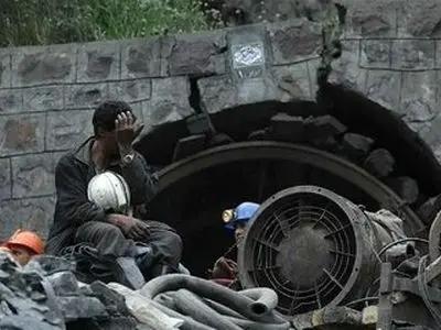 آقای وزیر! اتفاق معدن طبس فقط یک حادثه بود؟ همین؟