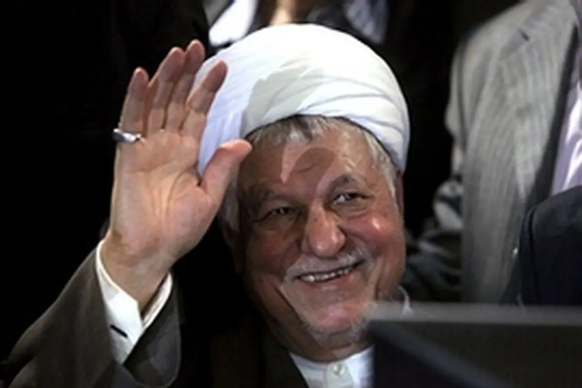 آیت‌الله هاشمی رفسنجانی از ستون‌های نظام است