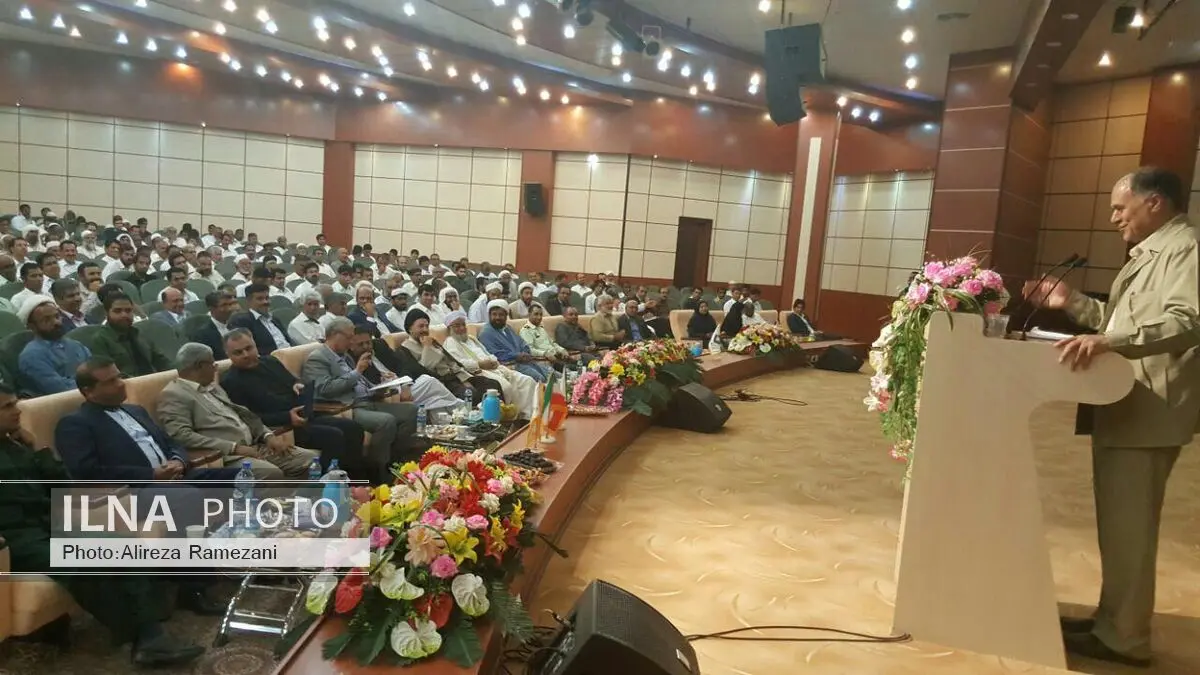 بافت بلوچ، مجتمع پتروشیمی و کارخانه سیمان سرباز سه ضلع مثلث تحول منطقه